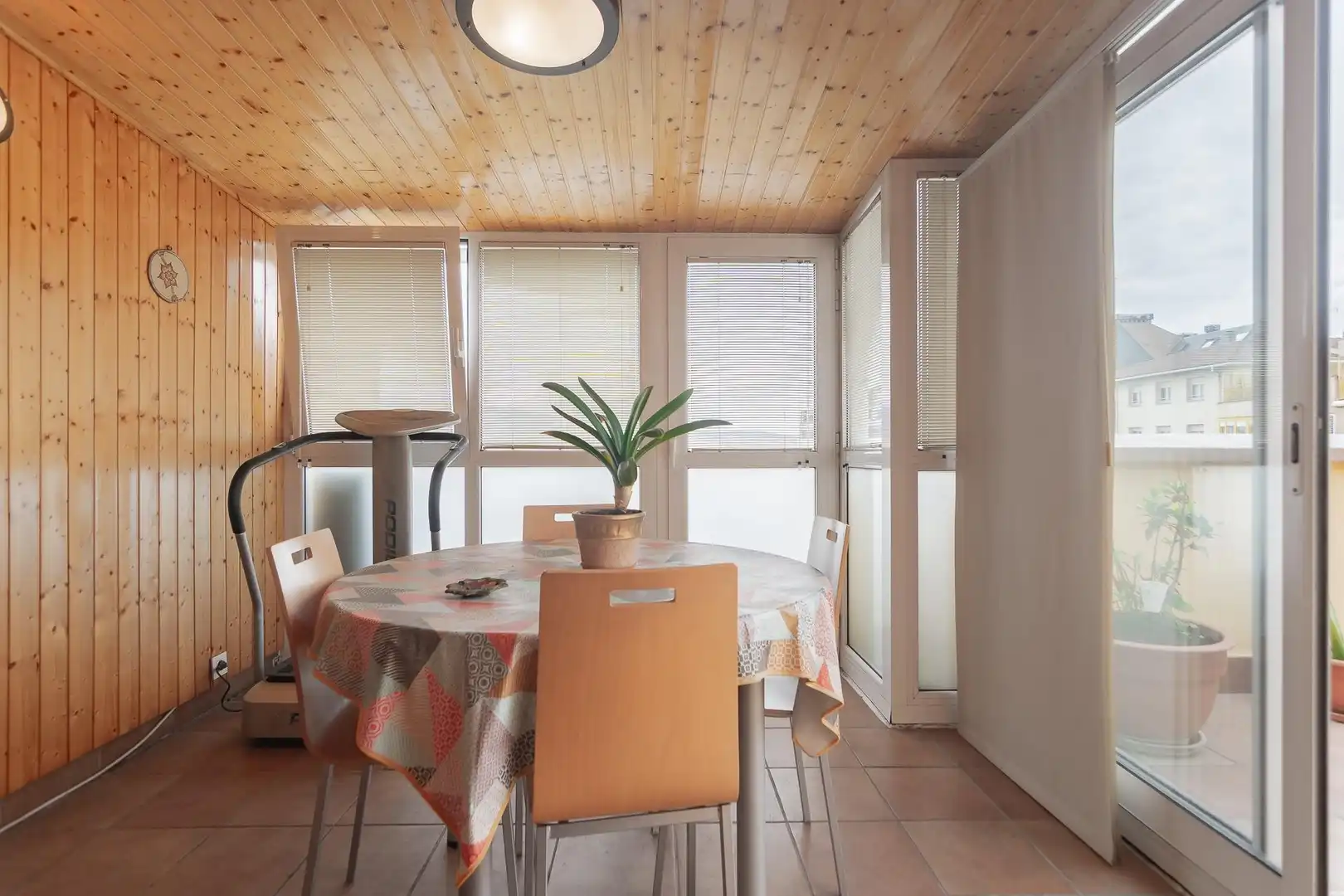 Dining room of Attic for sale in  Pamplona / Iruña  with Air Conditioner, Heating and Parquet flooring