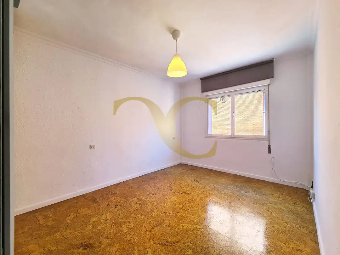 Habitación de Piso en venta en Gijón  con Calefacción, Jardín privado y Terraza