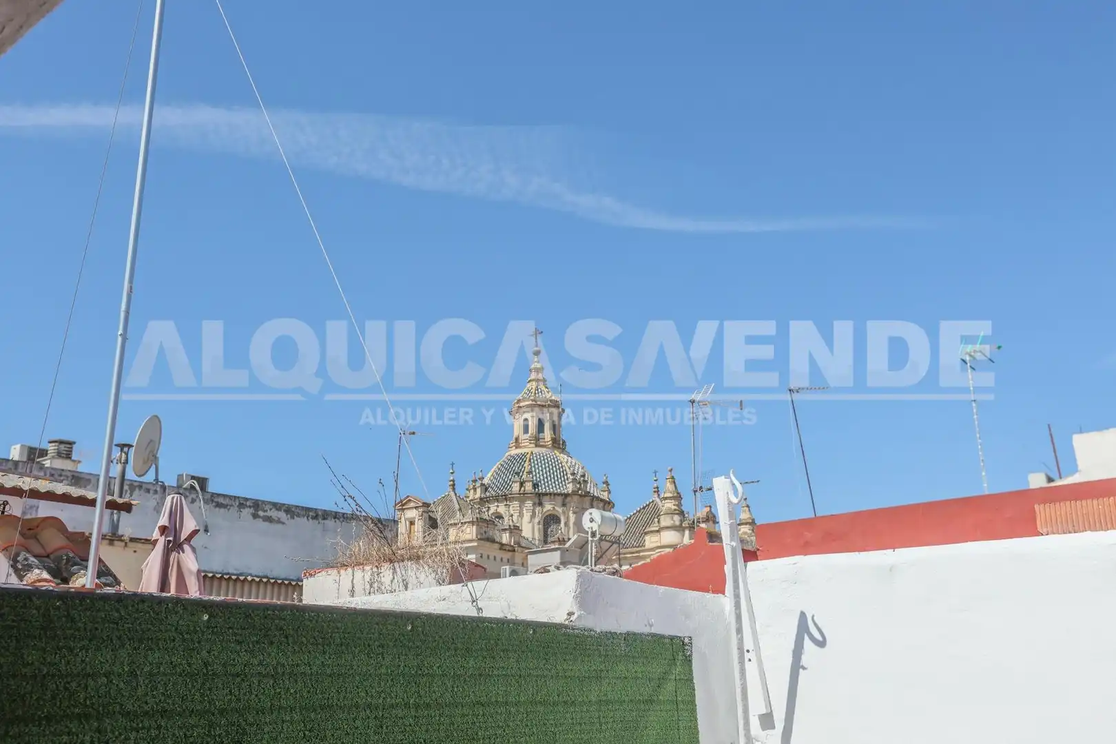 Exterior view of Apartments for rent in Sevilla  with Air Conditioner and Terrace