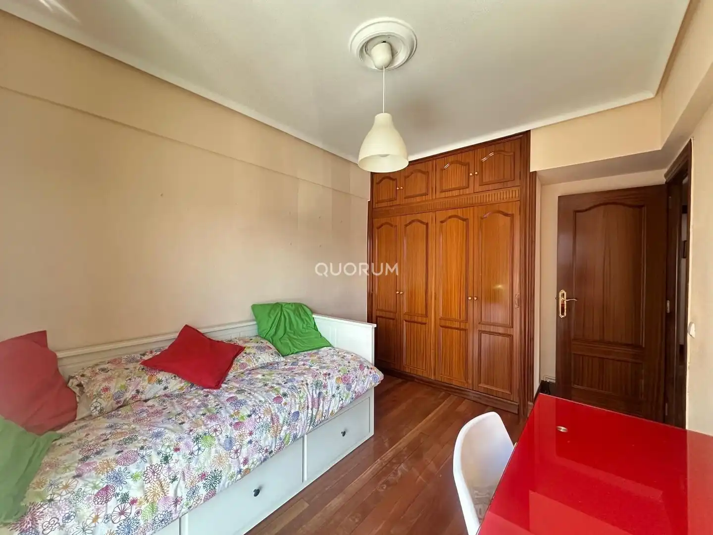 Schlafzimmer von Wohnung zum Verkauf in Getxo  mit Heizung und Abstellraum