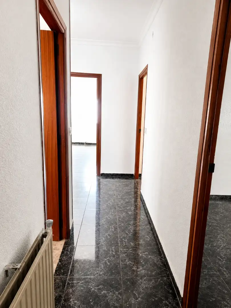 Wohnung zum Verkauf in Úbeda mit Heizung
