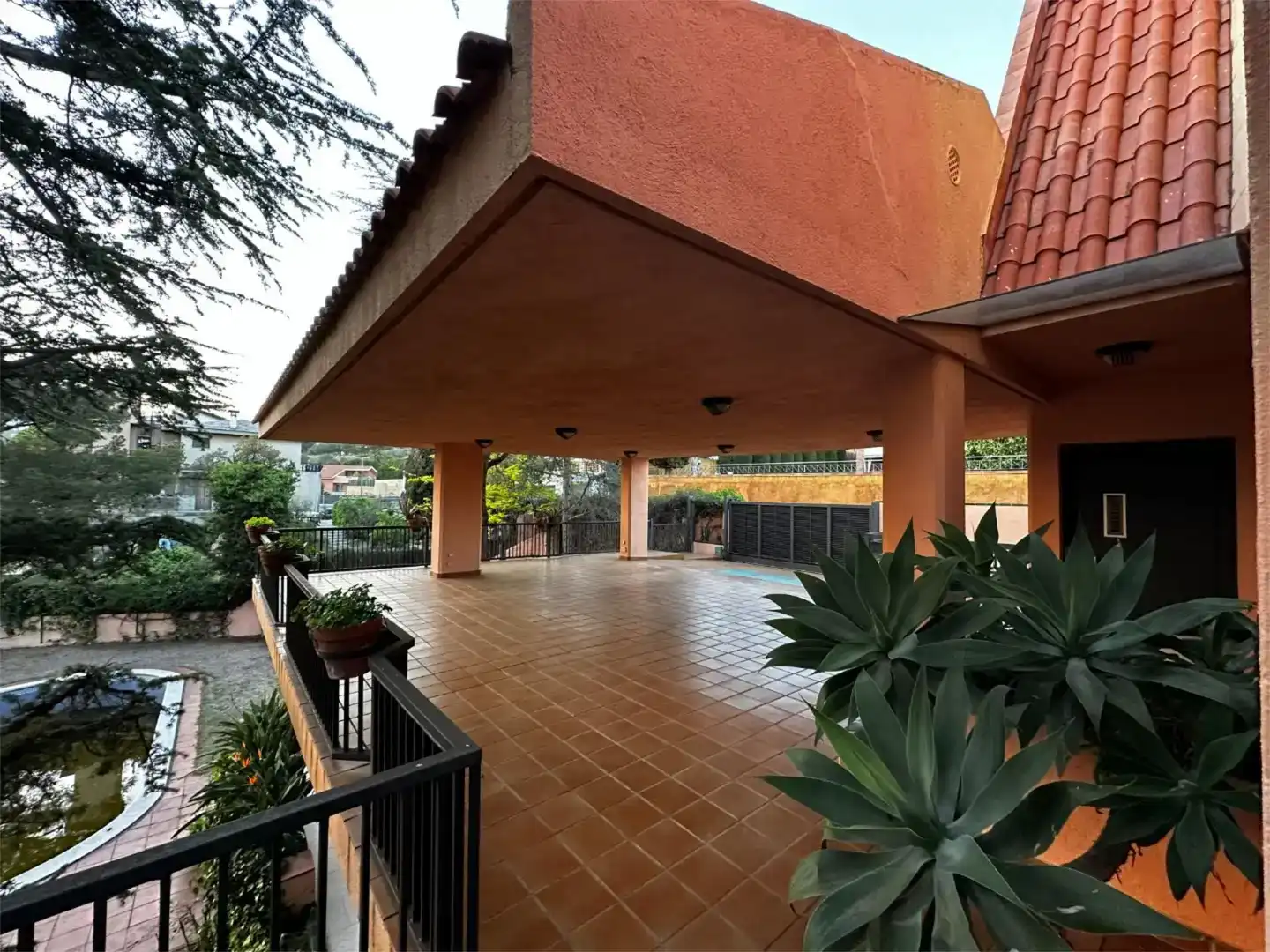Terrace of Houses for sale in Mataró  with Air Conditioner, Swimming Pool and Balcony