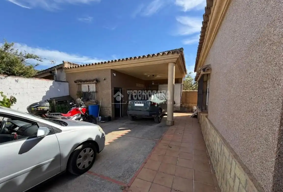 Vista exterior de Finca rústica en venta en Chiclana de la Frontera con Terraza