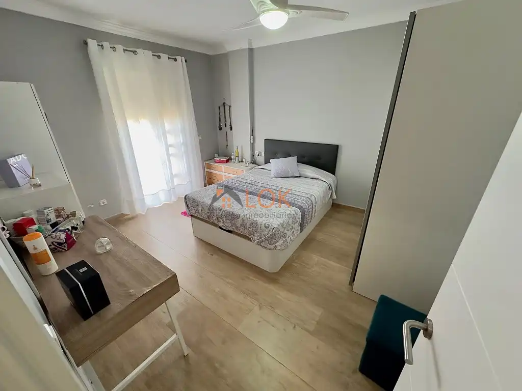 Houses for sale in Calle Antonio Jose Velasco, Churriana - El Pizarrillo - La Noria-Guadalsol