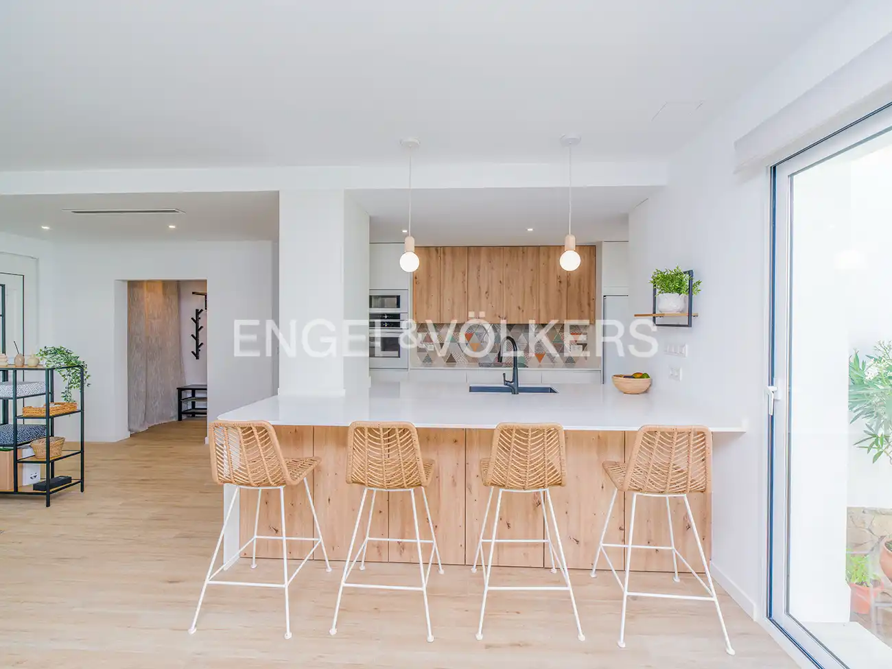 Cocina de Casa o chalet en venta en Sant Joan d'Alacant con Aire acondicionado, Calefacción y Jardín privado
