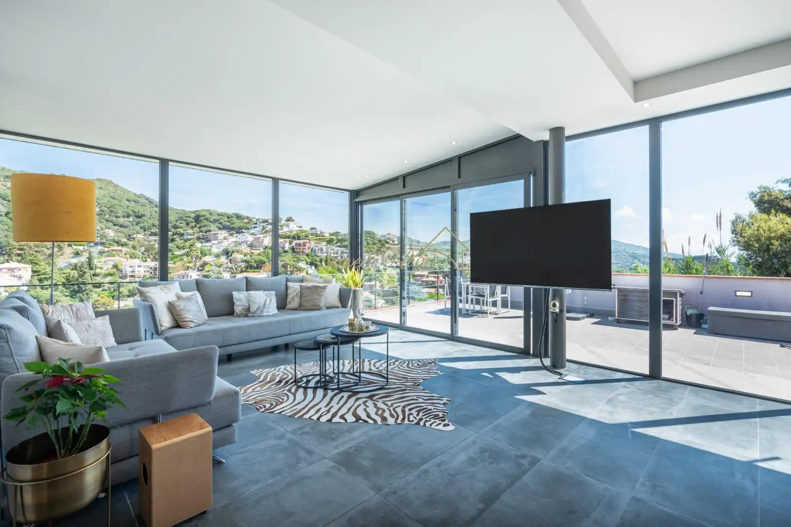 Sala de estar de Casa o chalet en venta en Alella con Aire acondicionado, Calefacción y Jardín privado