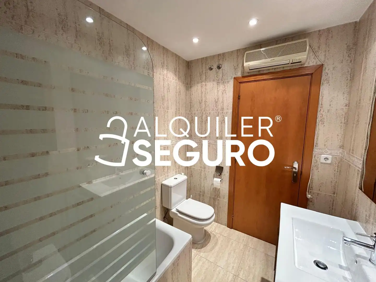 Piso con ascensor en alquiler en Comprension, imagen 8
