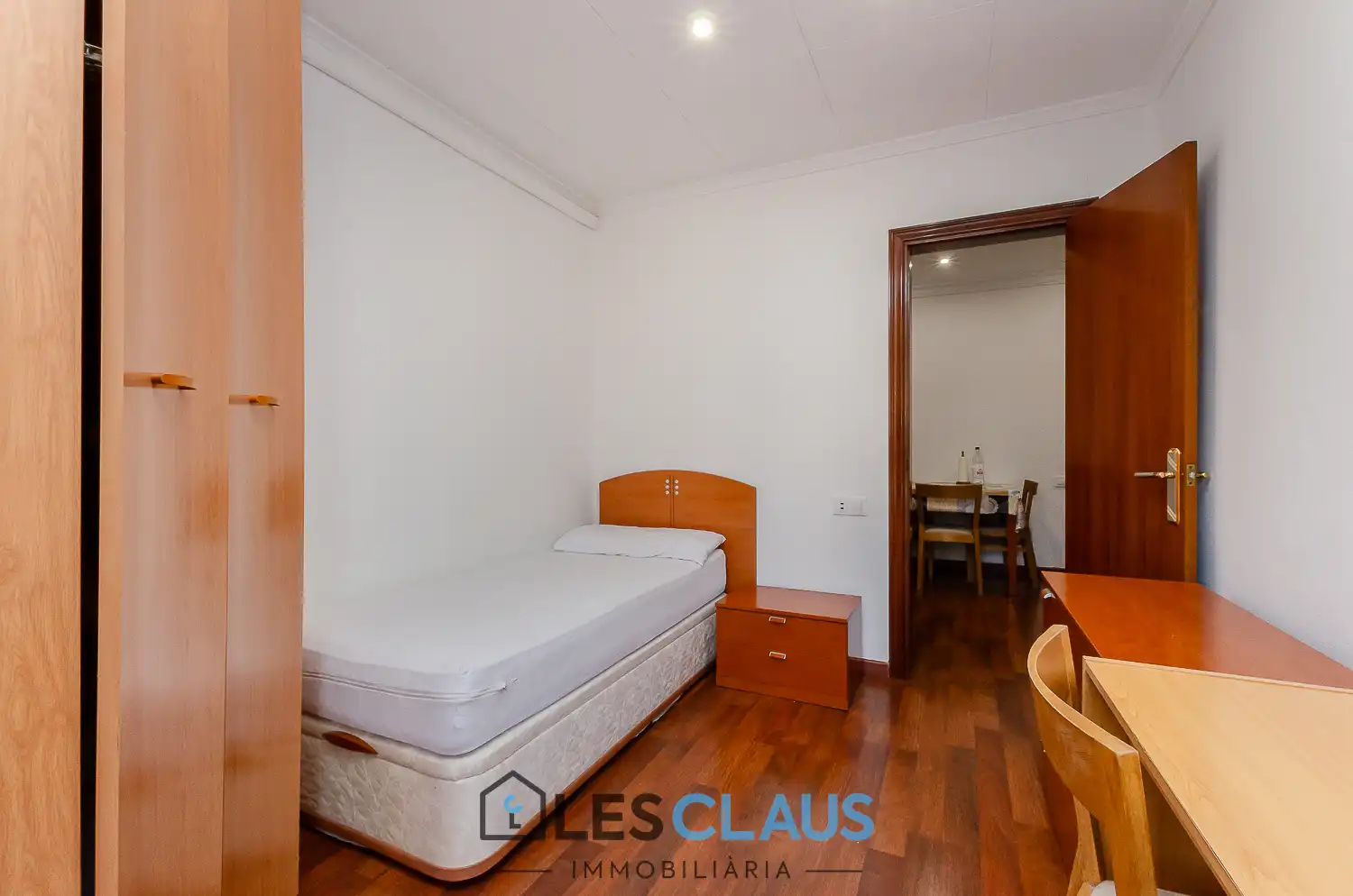 Bedroom of Flat for sale in Barcelona  with Air Conditioner and Balcony