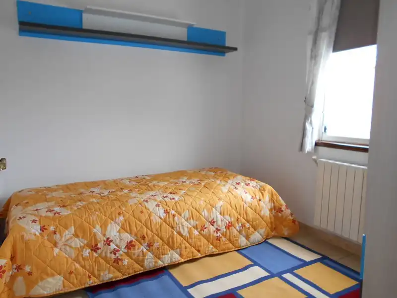 Bedroom of Duplexes for sale in Narón  with Heating, Parquet flooring and Furnished