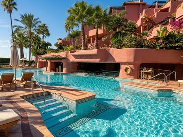 Flat with pool for sale in Urbanización Playa Guadalmansa 3