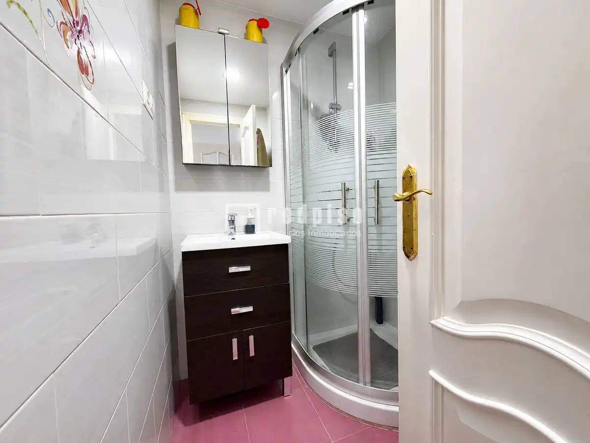 Baño de Piso en venta en Torremolinos con Aire acondicionado y Terraza