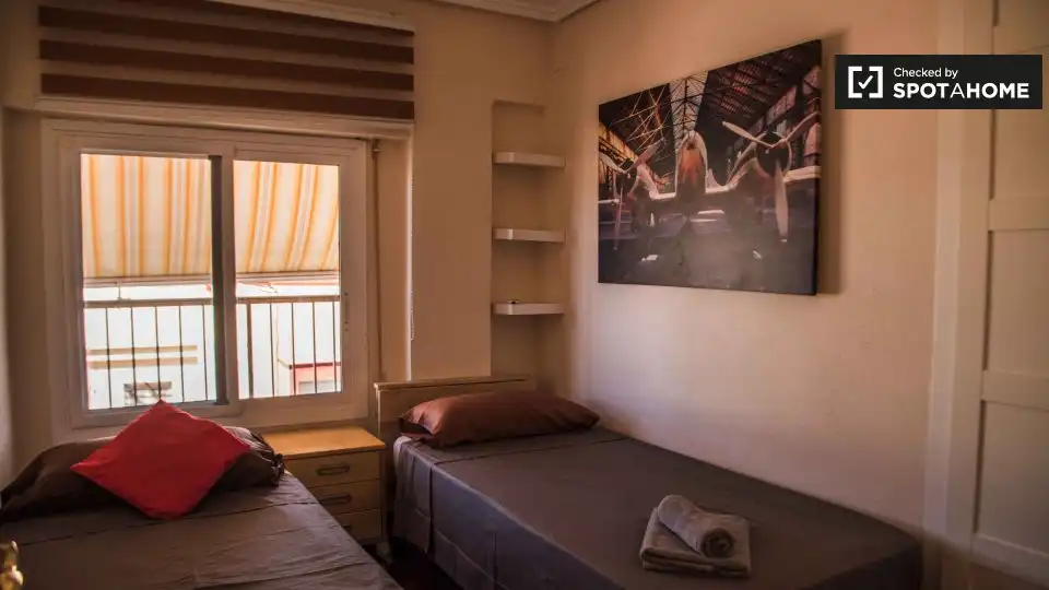 Room in El Cabanyal - El Canyamelar