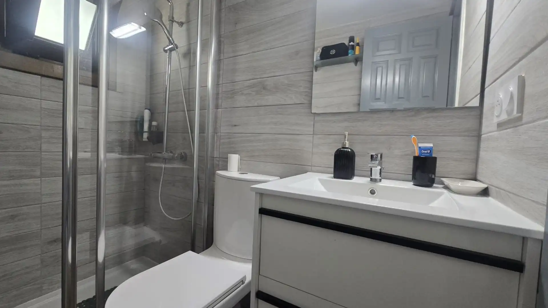 Baño de Apartamento en venta en Roses con Aire acondicionado, Calefacción y Terraza