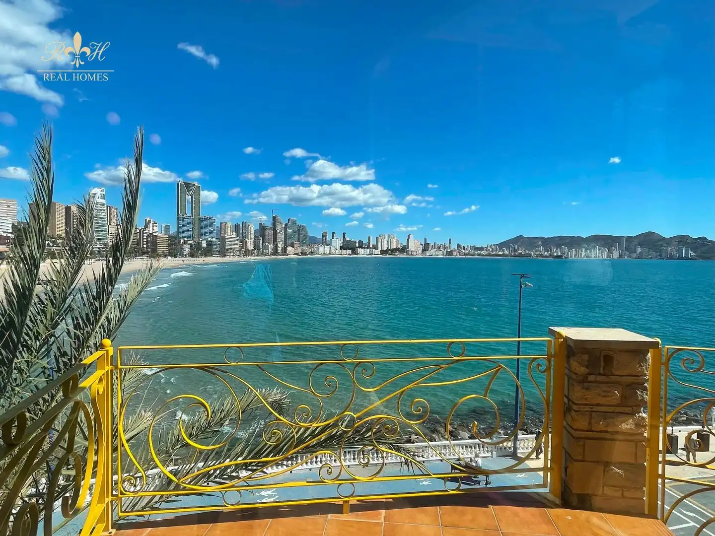 Exterior view of Houses for sale in Benidorm  with Air Conditioner and Terrace