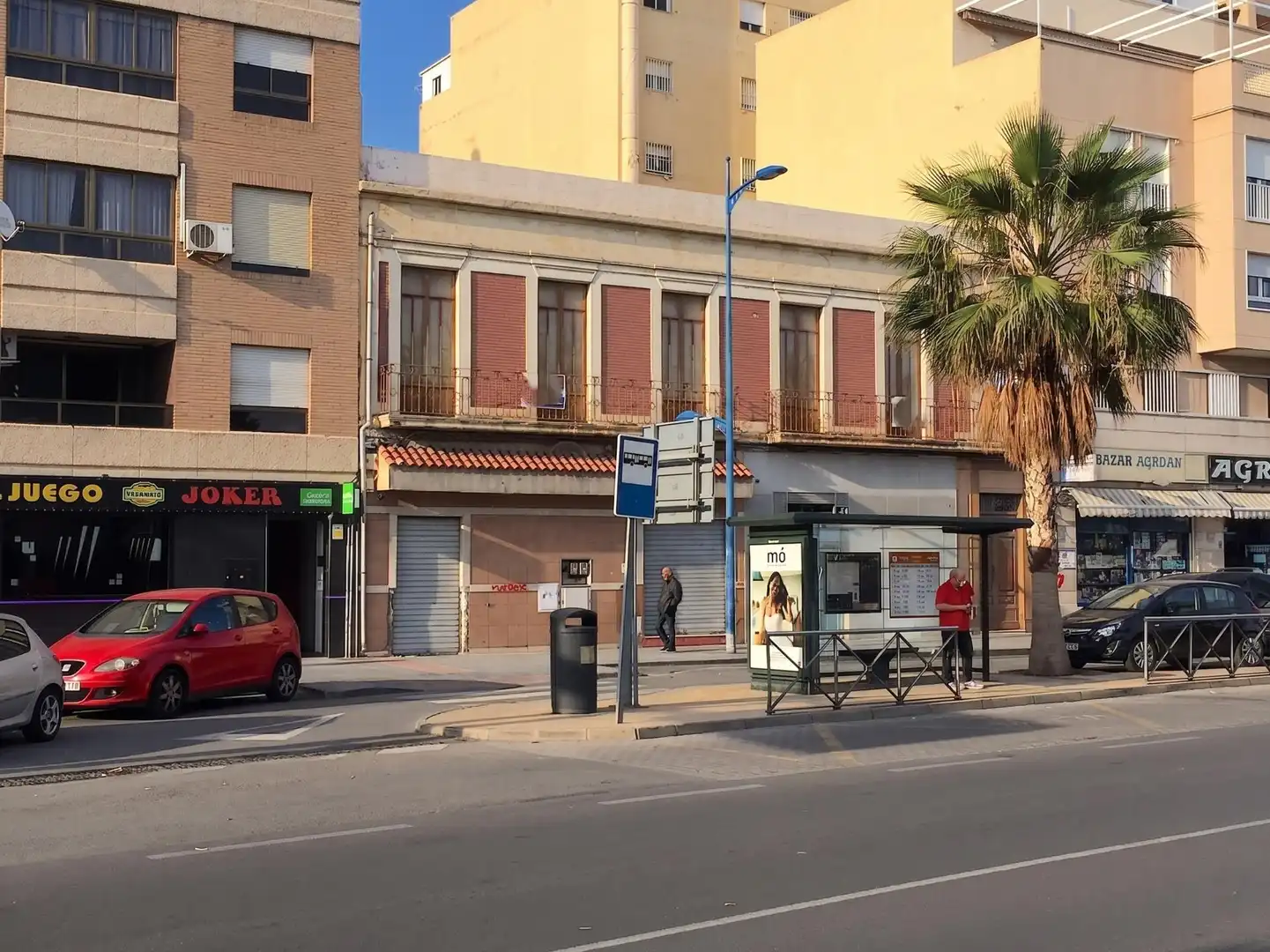Vista exterior de Edificio en venta en Almería