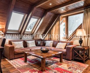 Living room of Duplex for sale in Naut Aran