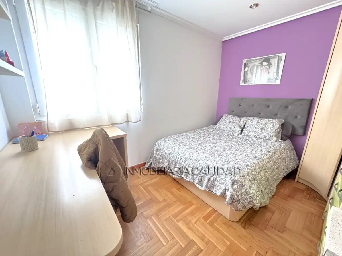 Habitación de Piso en venta en Burgos con Calefacción