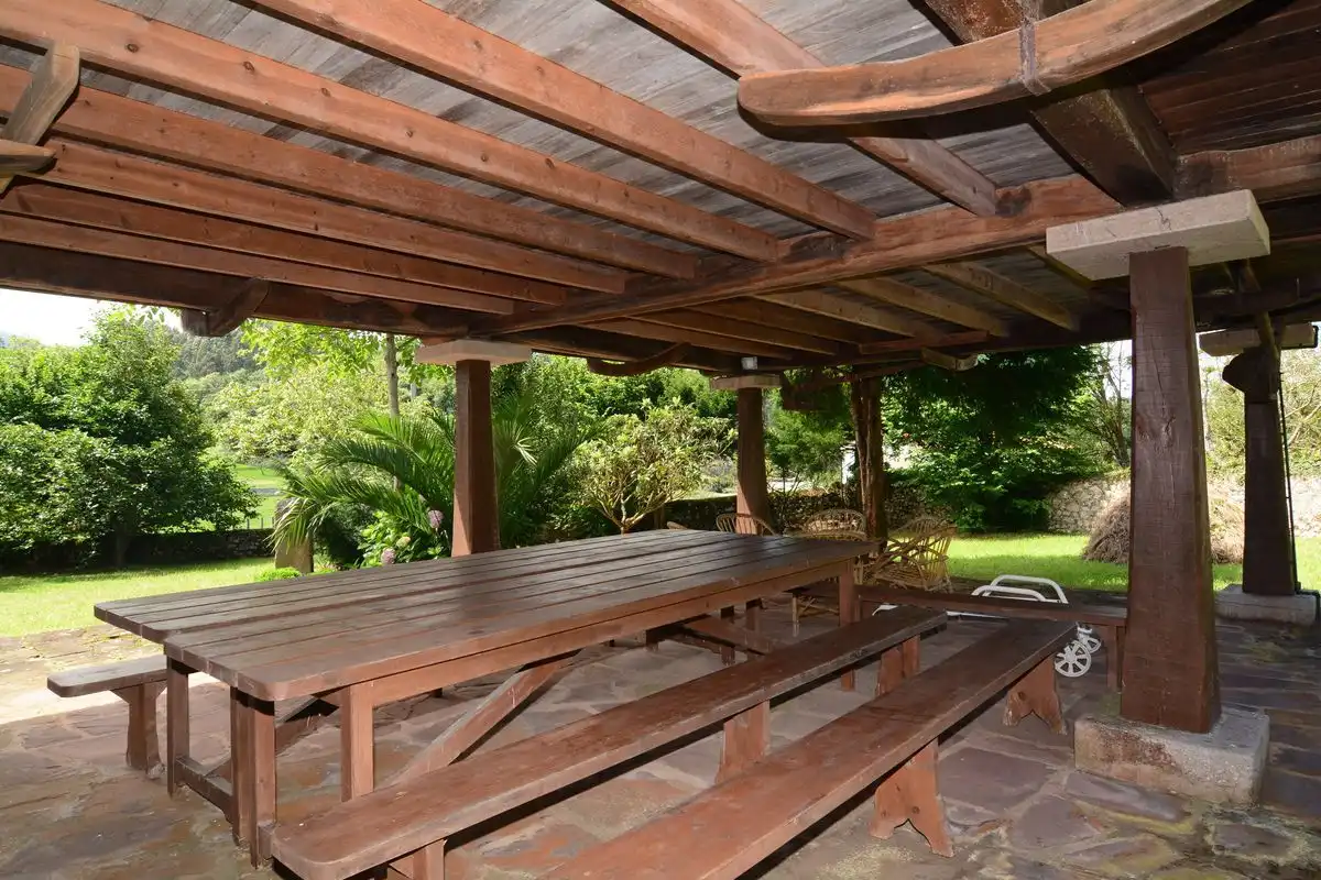 Terrassa de Casa o xalet en venda en Llanes amb Calefacció, Jardí privat i Traster