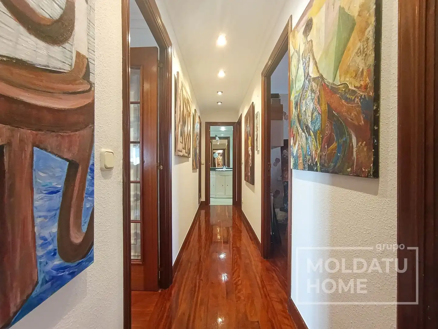 Piso en venta en Irun  con Calefacción, Terraza y Trastero