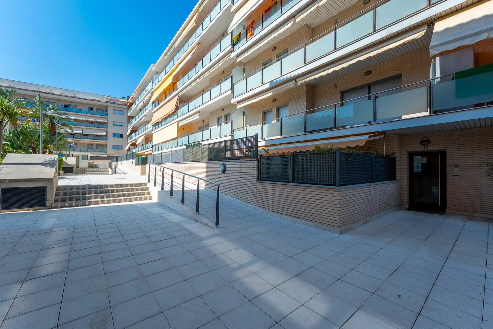 Vista exterior de Planta baixa en venda en Lloret de Mar amb Aire condicionat, Calefacció i Terrassa