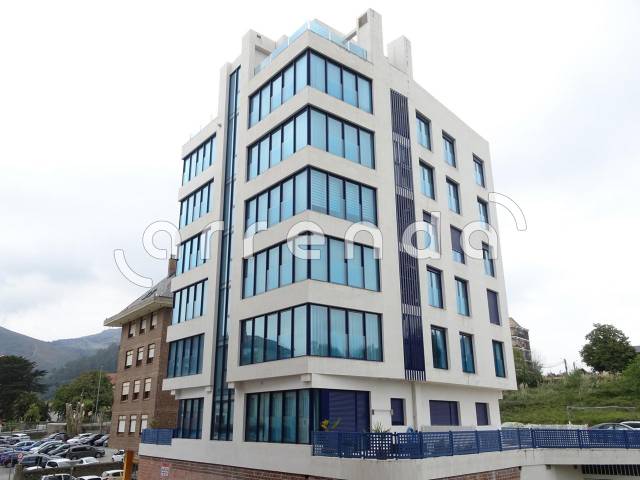 Planta baja en Alquiler en De Los Danzantes en Solares - Valdecilla