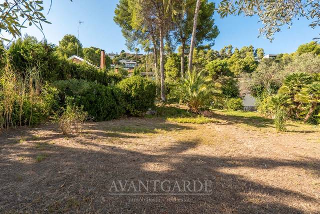 Terreno residencial en Venta en Gran Via de Fontpineda, 16 en Pallejà