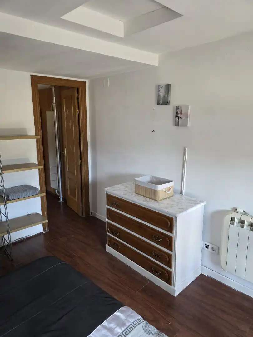 Habitación de Casa adosada en venta en  Logroño con Terraza, Trastero y Amueblado