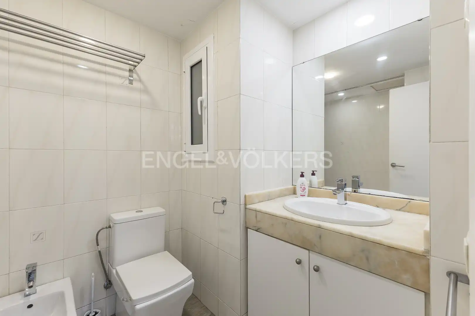 Baño de Piso en venta en Barcelona con Calefacción y Parquet