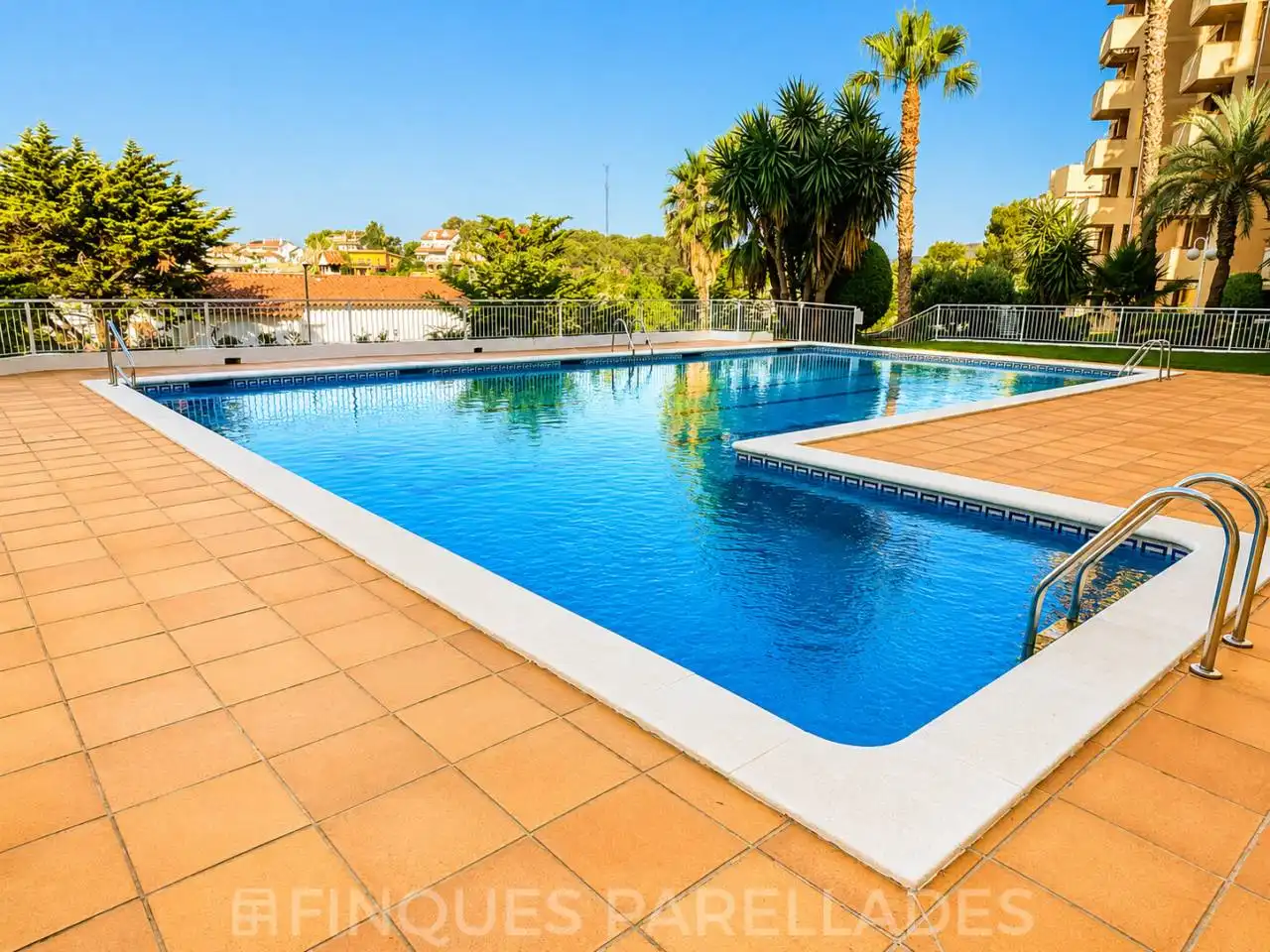 Piscina de Àtic en venda en Sant Pere de Ribes amb Terrassa i Piscina comunitària