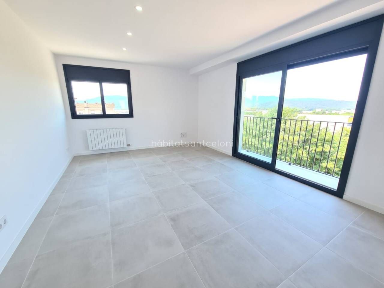 Bedroom of Flat to rent in Hostalric  with Air Conditioner, Heating and Balcony
