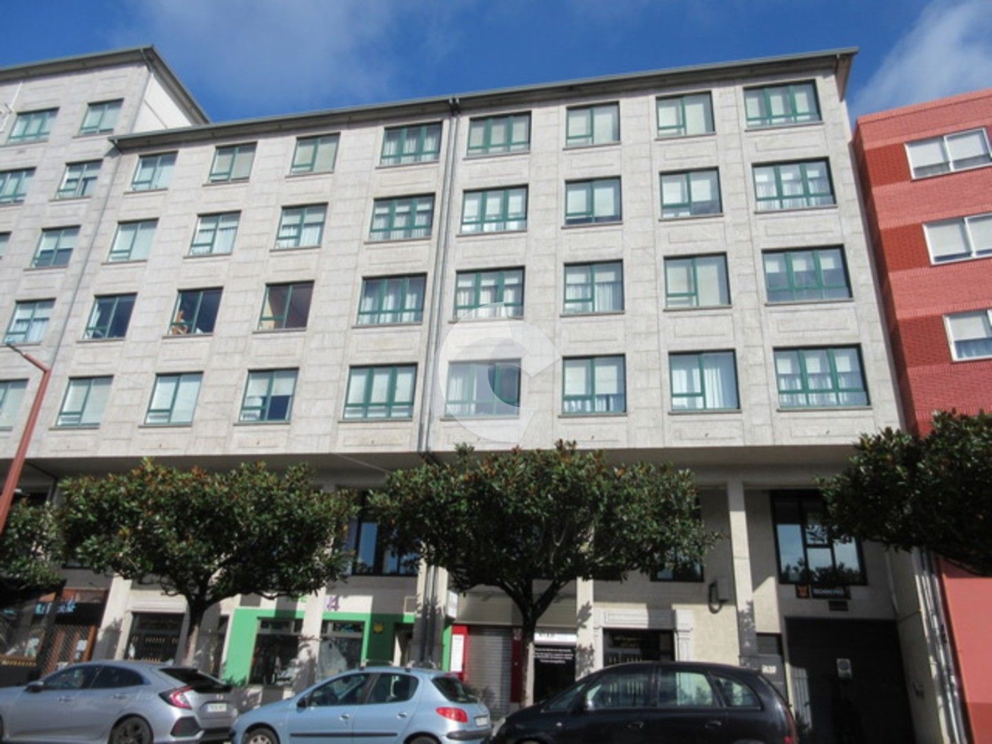 Außenansicht von Büro zum Verkauf in Fene