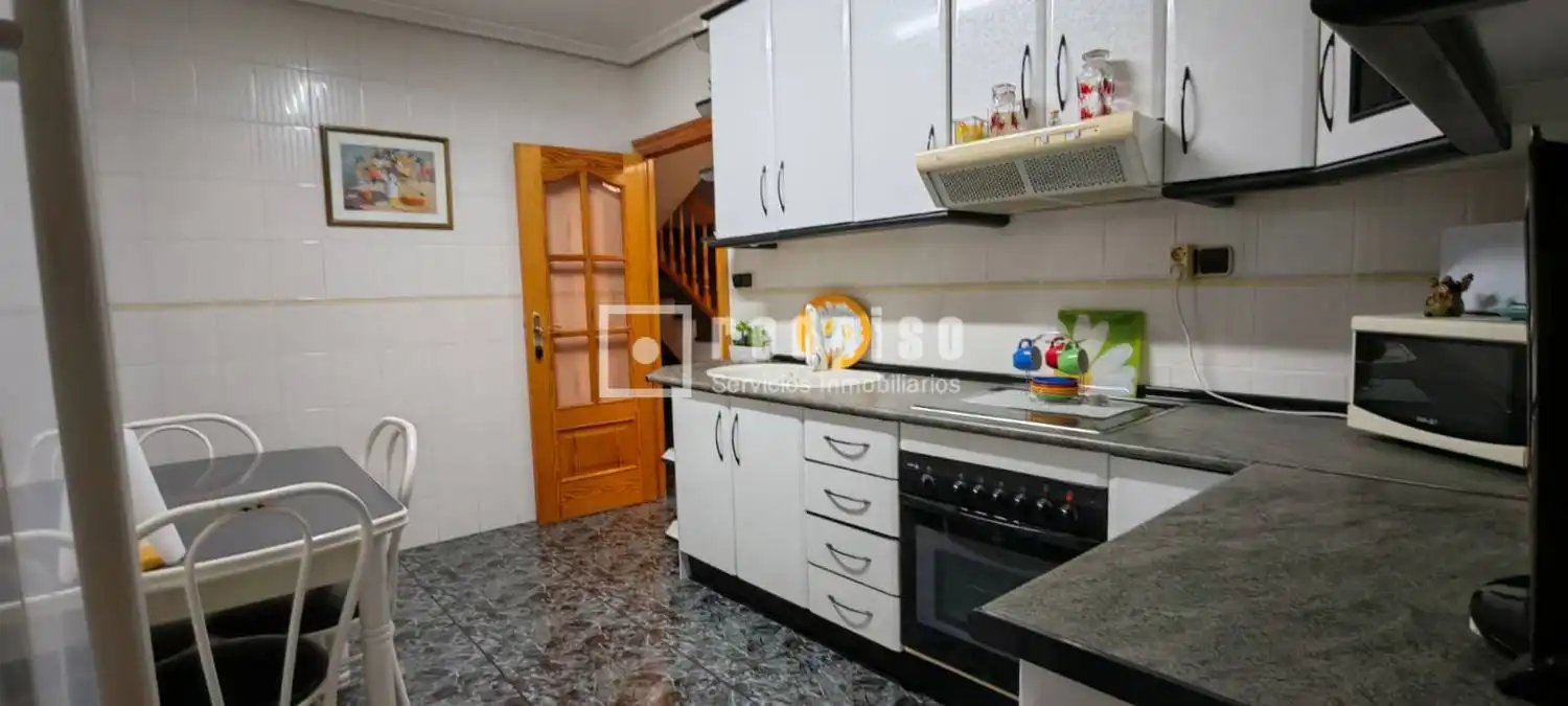 Cocina de Dúplex en venta en Alcantarilla con Aire acondicionado