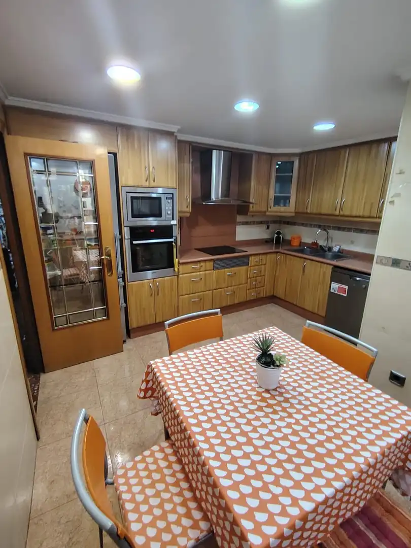 Cocina de Piso de alquiler en Mislata con Aire acondicionado, Calefacción y Amueblado