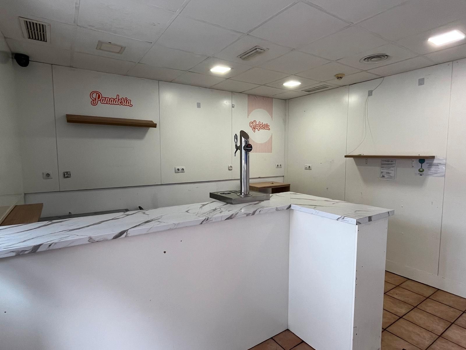 Kitchen of Premises for sale in Paterna  with Air Conditioner
