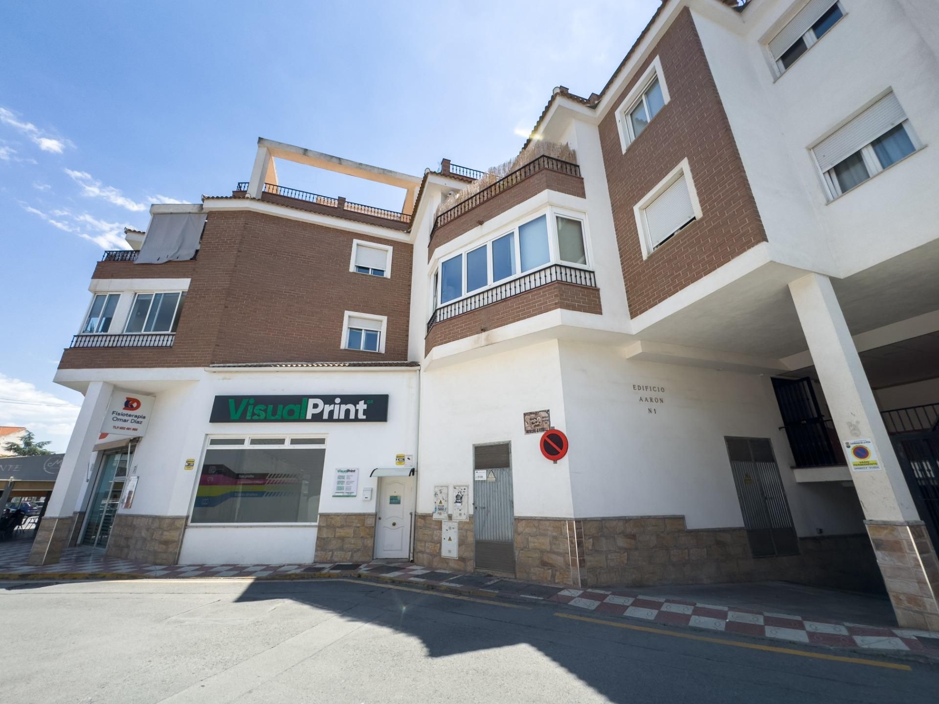 Vista exterior de Pis en venda en Churriana de la Vega amb Aire condicionat, Calefacció i Terrassa