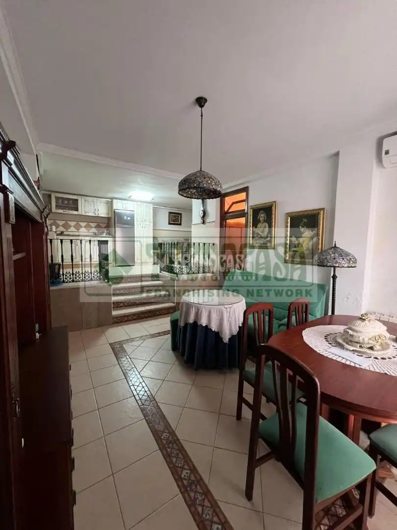 Esszimmer von Einfamilien-Reihenhaus zum Verkauf in Setenil de las Bodegas mit Heizung