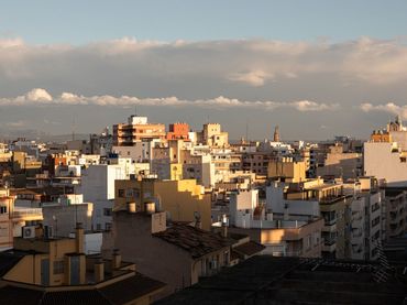 Apartamento con balcón en venta en Ponent