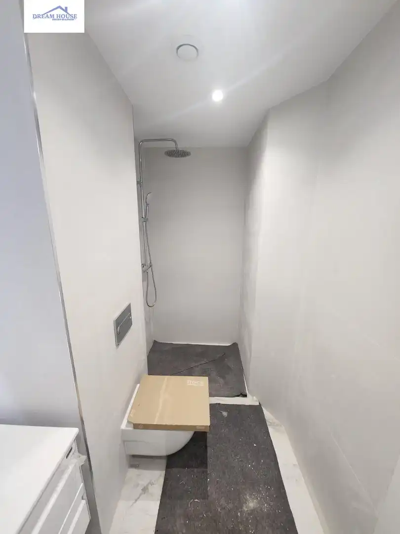 Baño de Apartamento en venta en Mataró con Aire acondicionado, Calefacción y Balcón