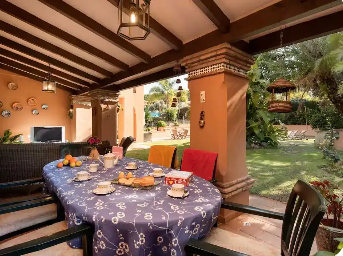 Terrassa de Casa o xalet en venda en Alhaurín de la Torre amb Aire condicionat, Piscina i Balcó