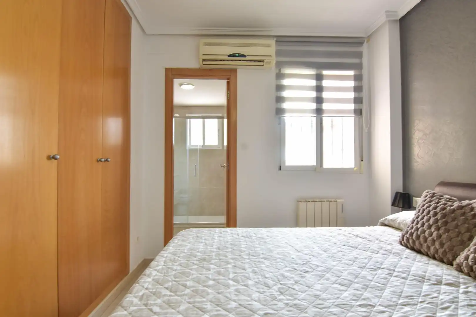 Bedroom of Houses for sale in Catadau  with Air Conditioner, Heating and Terrace