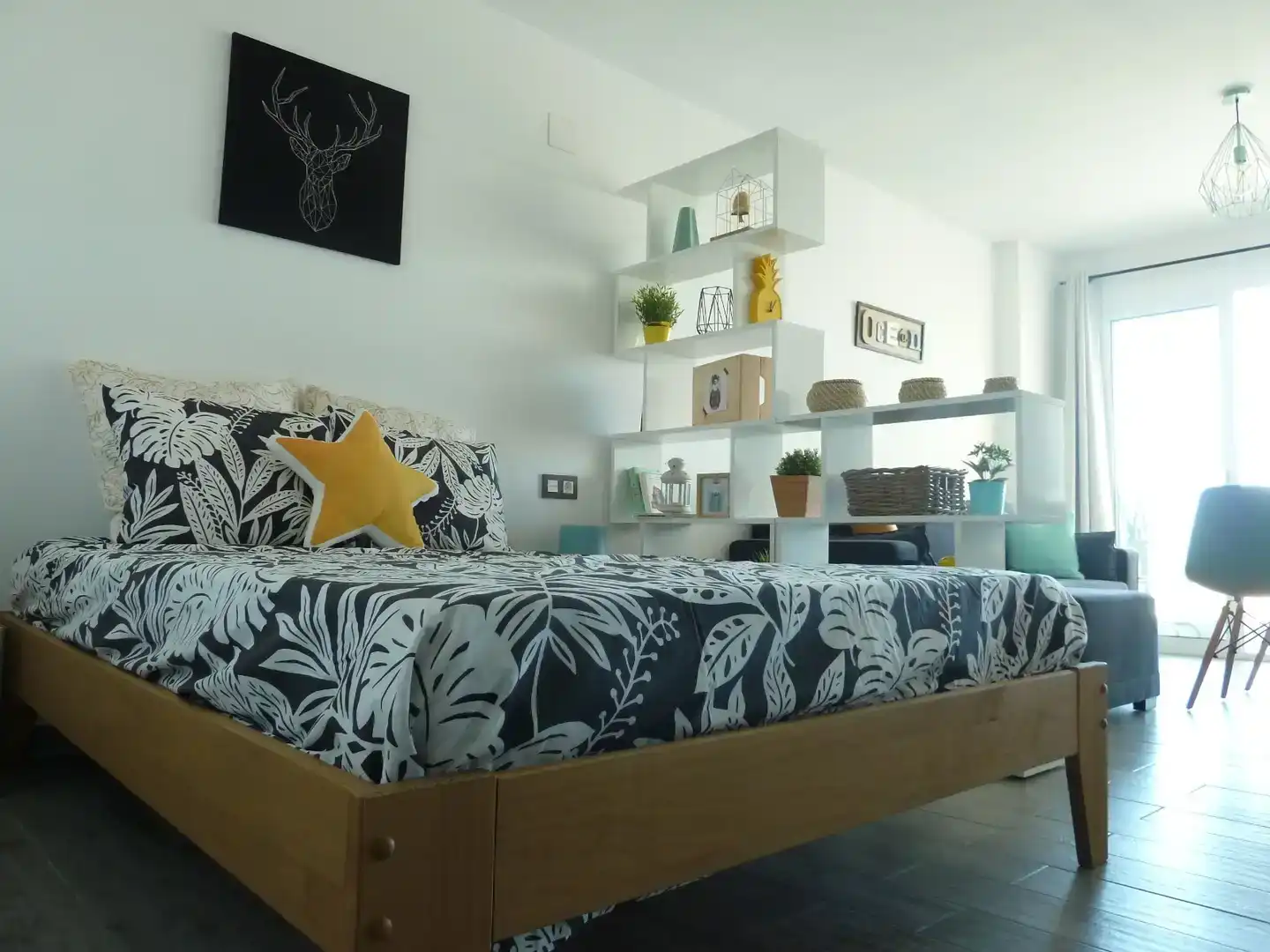 Schlafzimmer von Wohnung zur Miete in Rincón de la Victoria mit Klimaanlage und Schwimmbad