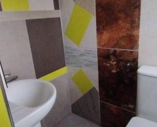 Bany de Pis en venda en  Valencia Capital amb Aire condicionat, Calefacció i Terrassa