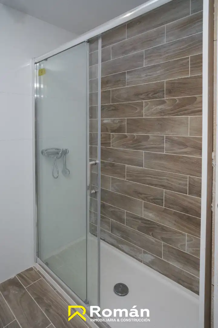 Baño de Piso en venta en Aranguren con Aire acondicionado, Calefacción y Terraza
