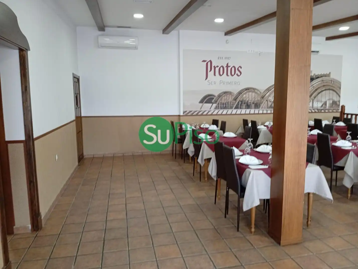 Local en venda a Avenida de los Metales, 40, Estación - Cruz Roja