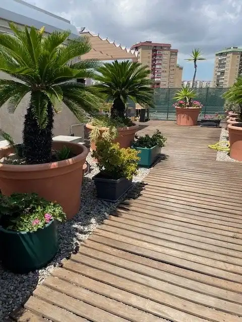 Terrassa de Oficina de lloguer en L'Hospitalet de Llobregat amb Aire condicionat, Calefacció i Terrassa