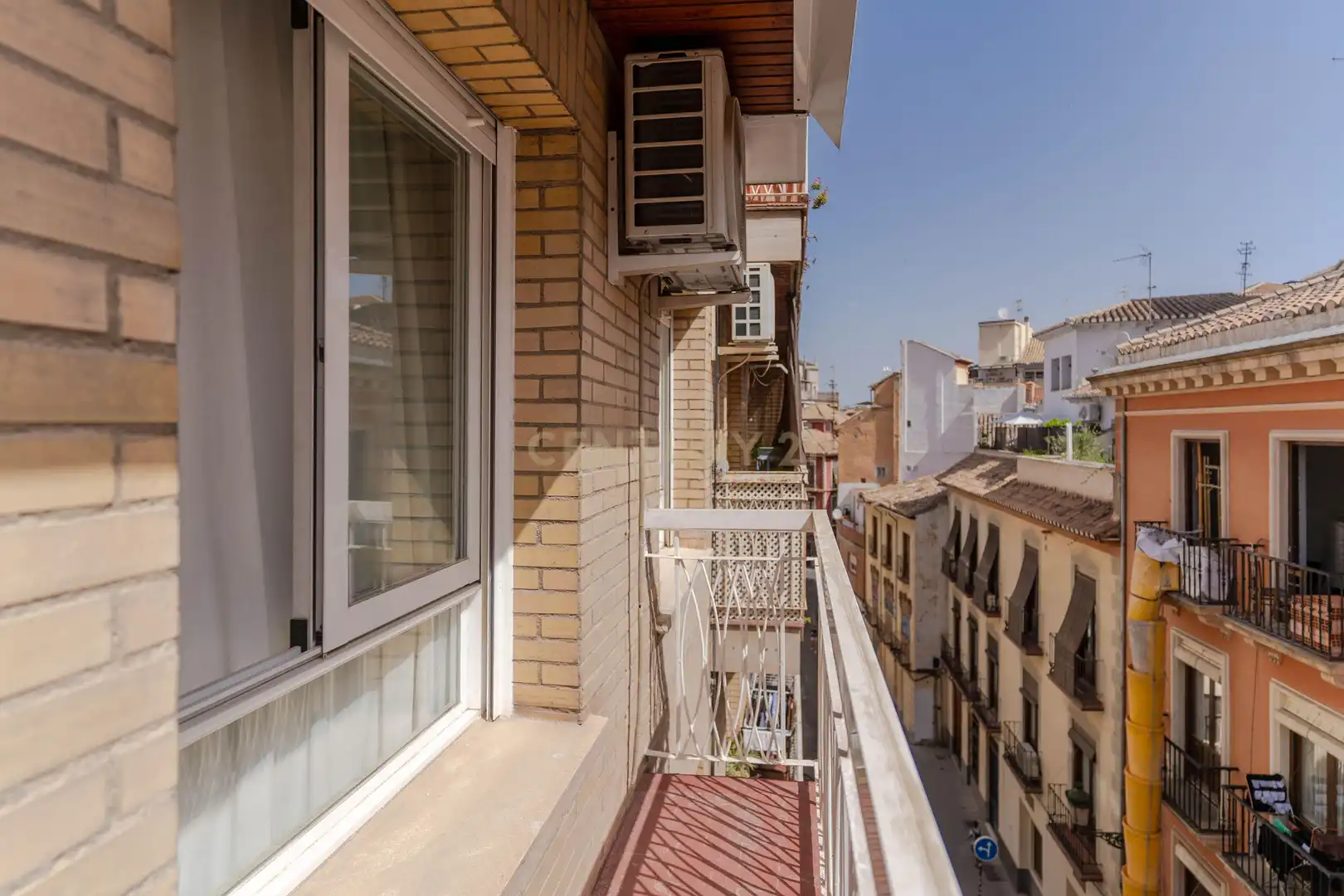 Terrassa de Pis en venda en Granada amb Aire condicionat