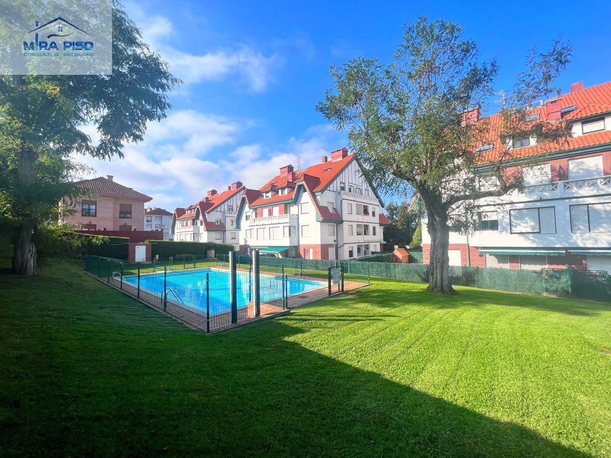 Piscina de Planta baixa en venda en Bárcena de Cicero amb Calefacció, Terrassa i Traster