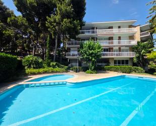 Piscina de Pis en venda en Castelldefels amb Aire condicionat, Calefacció i Parquet