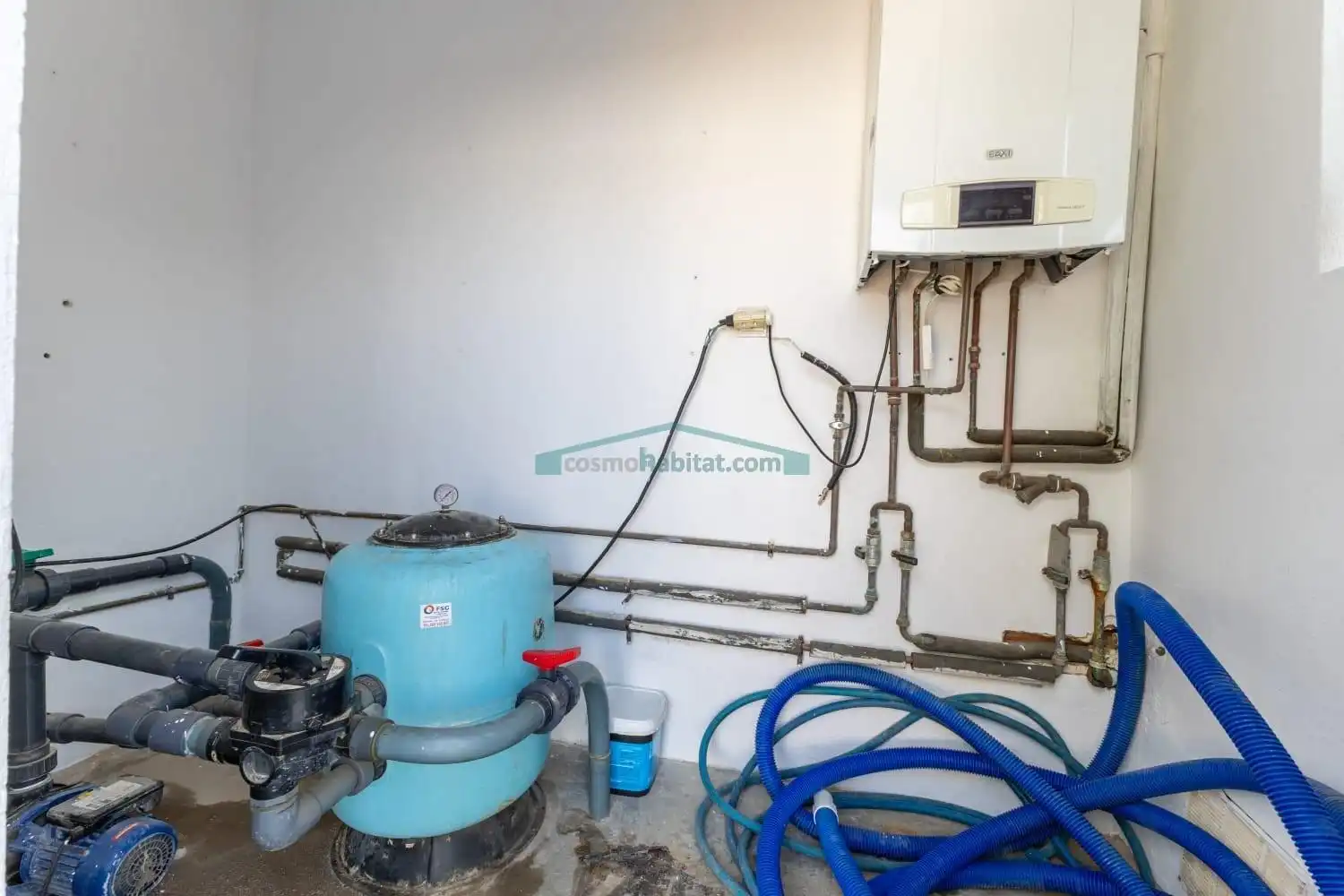 Piscina de Casa o xalet en venda en L'Eliana amb Aire condicionat, Calefacció i Terrassa
