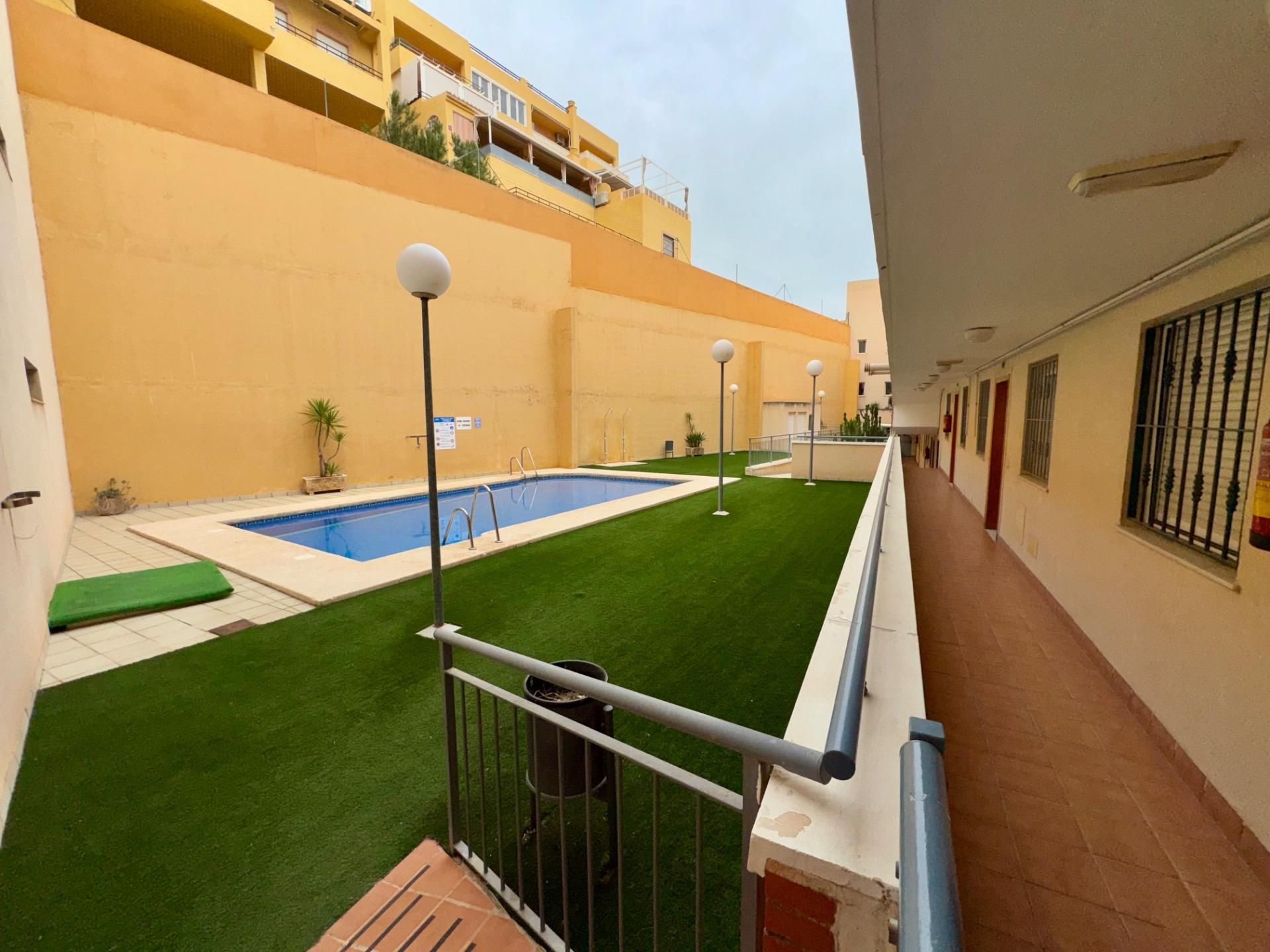 Swimming pool of Flat for sale in Roquetas de Mar  with Air Conditioner, Terrace and Community pool